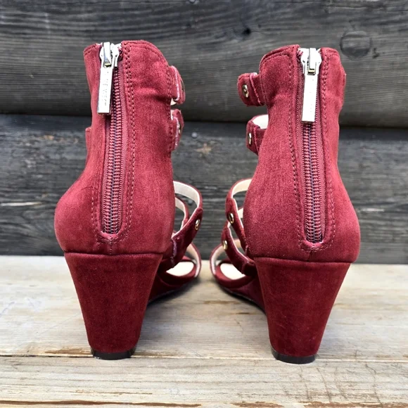 Nine West NEW!! Willison Red Wine Seude, Gold Studded Caged, Wedge Sandal. 9.5M - Picture 10 of 15